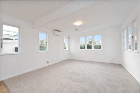 Photo of property in 2/22 Ranui Station Road, Ranui, Auckland, 0612