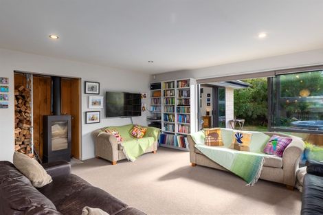 Photo of property in 4 Cordelia Lane, Heathcote Valley, Christchurch, 8022