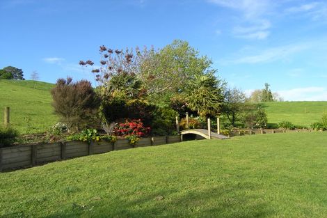 Photo of property in 215 Somerville Road, Tapapa, Tirau, 3485