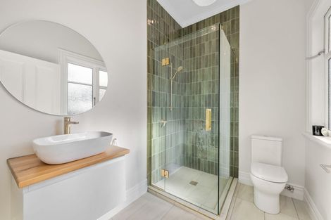 Photo of property in 95b Waikawa Road, Picton, 7220