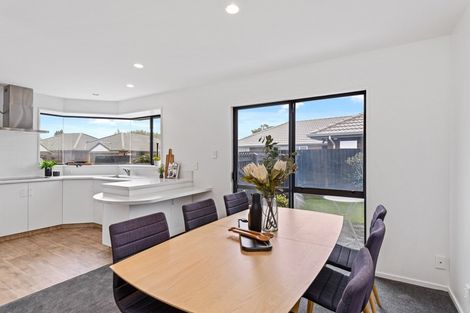 Photo of property in 1/14 Innisfree Place, Northwood, Christchurch, 8051