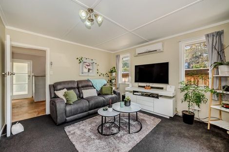 Photo of property in 2 Riwai Street, Paraparaumu, 5032