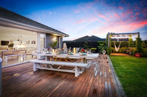 Photo of property in 26 Kohia Way, Huapai, Kumeu, 0810