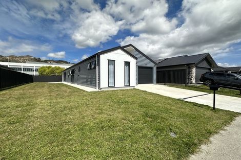 Photo of property in 29 Cynisca Crescent, Wallaceville, Upper Hutt, 5018