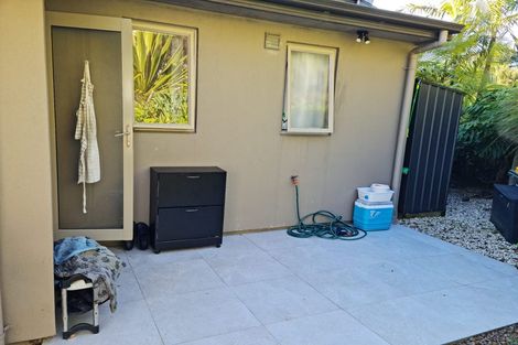 Photo of property in 20 Condor Place, Unsworth Heights, Auckland, 0632