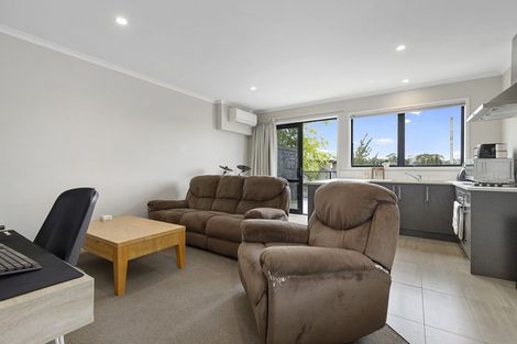Photo of property in 8/16 Jones Crescent, Melville, Hamilton, 3206