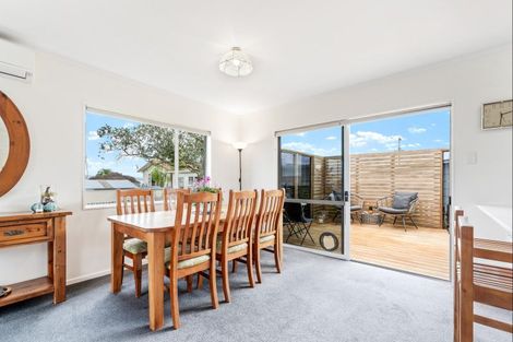 Photo of property in 2 Brigitte View, Snells Beach, 0920