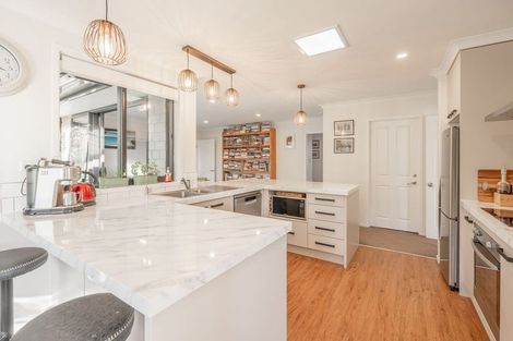 Photo of property in 274 Ballintoy Park Drive, Welcome Bay, Tauranga, 3175