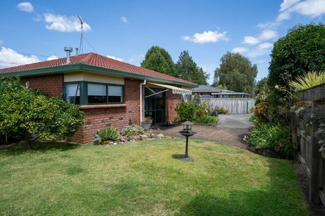 Photo of property in 158a Victoria Street, Cambridge, 3434