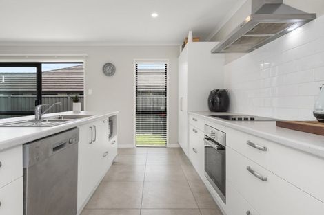 Photo of property in 4 Waghorn Street, Pyes Pa, Tauranga, 3112