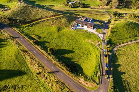 Photo of property in 527 Frankley Road, Hurworth, New Plymouth, 4371