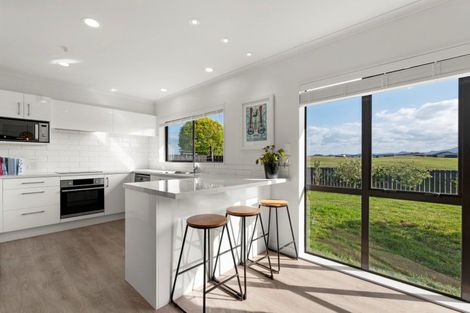 Photo of property in 21 Nicole Place, Papamoa Beach, Papamoa, 3118