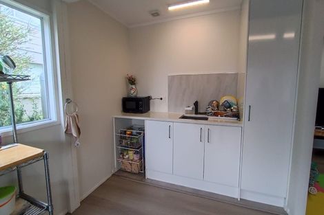 Photo of property in 32 Chatswood Grove, Chatswood, Auckland, 0626