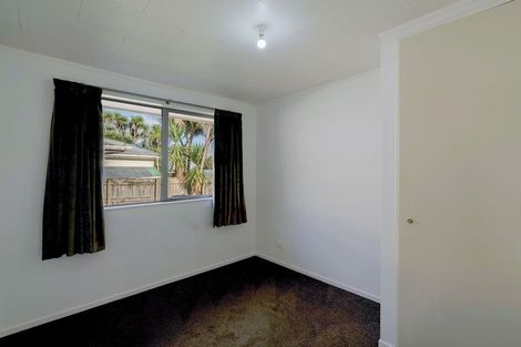 Photo of property in 71 Queenwood Road, Levin, 5510