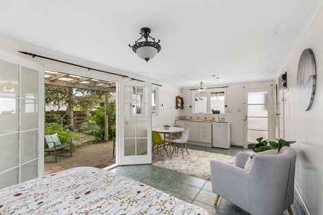 Photo of property in 49c Laings Road, Hutt Central, Lower Hutt, 5010