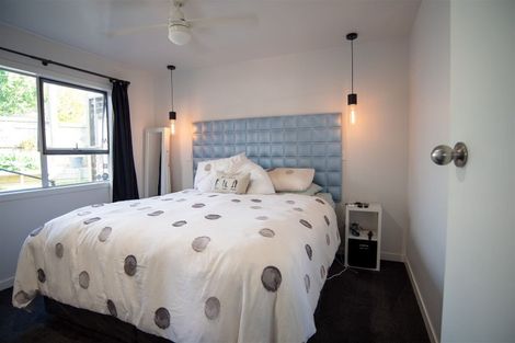 Photo of property in 21b Brian Crescent, Stanmore Bay, Whangaparaoa, 0932