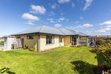 Photo of property in 71 Springs Road, Hornby, Christchurch, 8042
