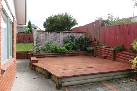 Photo of property in 7 Shah Place, Glen Eden, Auckland, 0602