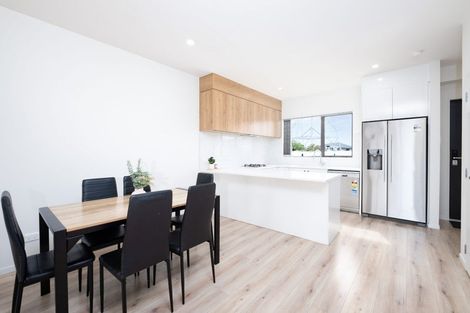 Photo of property in 42e Donegal Park Drive, Flat Bush, Auckland, 2019