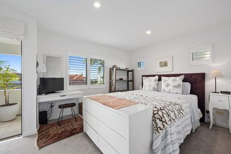 Photo of property in 1/13 Milford Road, Milford, Auckland, 0620