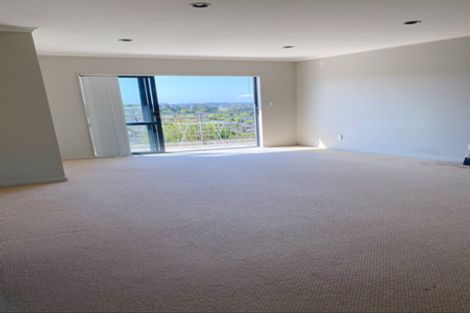 Photo of property in 21 Leafield Crescent, Henderson, Auckland, 0612