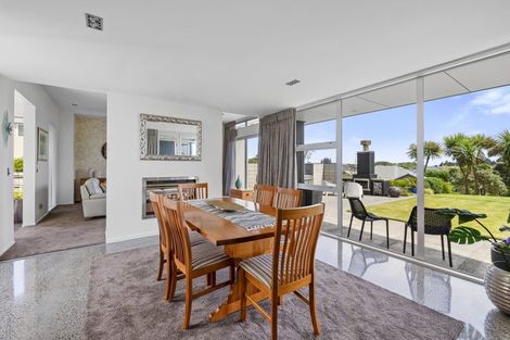 Photo of property in 12 Sampson Avenue, Waiwhakaiho, New Plymouth, 4312