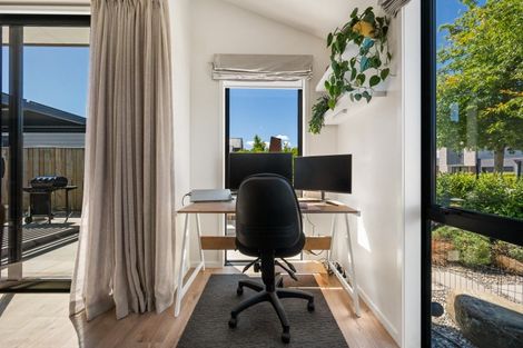 Photo of property in 24 Obelisk Street, Wanaka, 9305