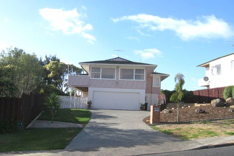 Photo of property in 13 Hume Drive, Hillcrest, Auckland, 0627
