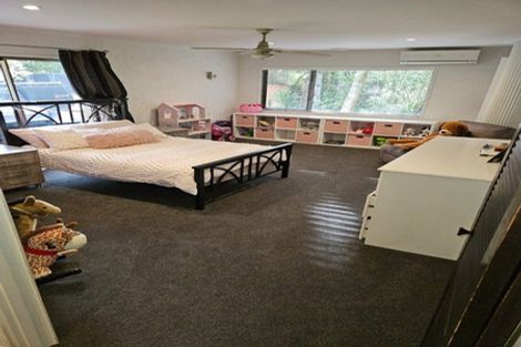 Photo of property in 824 West Coast Road, Oratia, Auckland, 0604