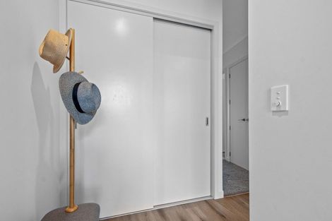 Photo of property in 3/1 Genevieve Lane, Hobsonville, Auckland, 0616