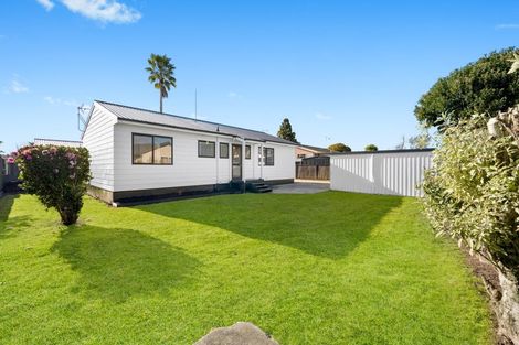 Photo of property in 15c Breckons Avenue, Nawton, Hamilton, 3200