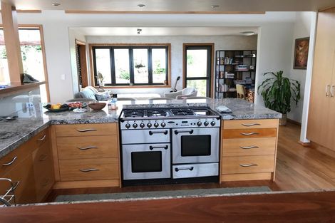 Photo of property in 55 Scarlys Way, Okitu, Gisborne, 4010