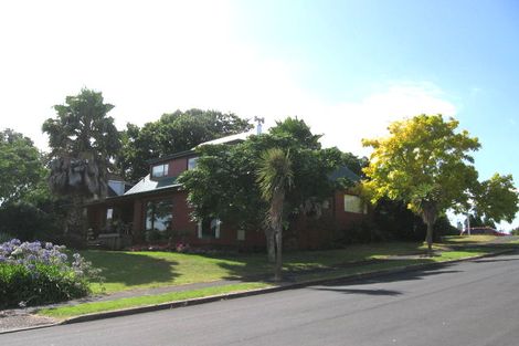 Photo of property in 1 Cove Lane, Mount Wellington, Auckland, 1060
