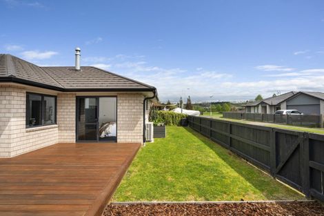 Photo of property in 8 Double Bay Road, Pyes Pa, Tauranga, 3112