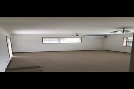 Photo of property in 11a Montgomery Terrace, Hokowhitu, Palmerston North, 4410