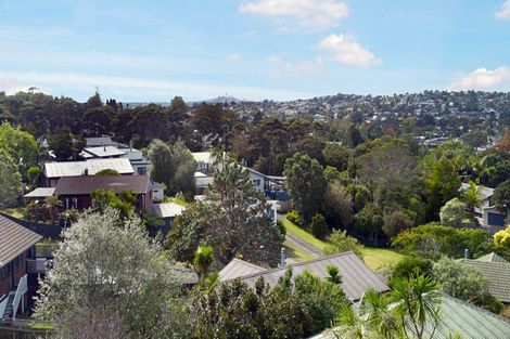Photo of property in 7 Kotinga Avenue, Glen Eden, Auckland, 0602