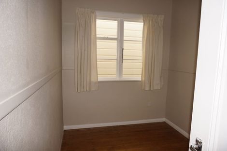 Photo of property in 242 Rintoul Street, Berhampore, Wellington, 6023