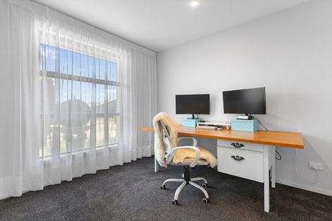 Photo of property in 80 Penetaka Heights, Pyes Pa, Tauranga, 3112