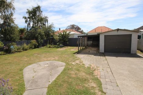Photo of property in 3 Bristol Crescent, Roslyn, Palmerston North, 4414