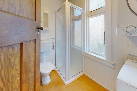 Photo of property in 132-136 Washington Avenue, Brooklyn, Wellington, 6021