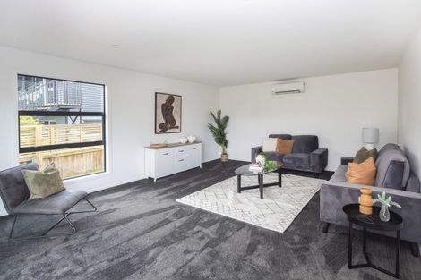 Photo of property in 17 Aratoro Place, Mount Pleasant, Christchurch, 8081
