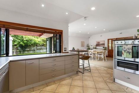 Photo of property in 28 Kurupae Road, Hilltop, Taupo, 3330