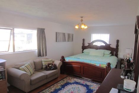 Photo of property in 94 Oxford Street, Tawa, Wellington, 5028