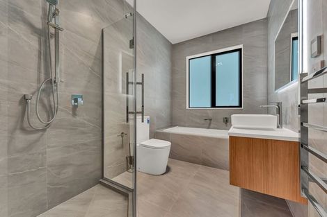 Photo of property in 23 Glenaray Crescent, Wanaka, 9305