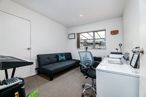 Photo of property in 110a Royal Road, Massey, Auckland, 0614