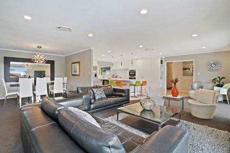 Photo of property in 15 Falstaff Place, Half Moon Bay, Auckland, 2012