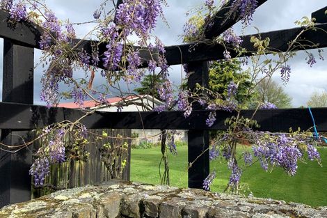 Photo of property in 13 Avoca Place, Darfield, 7510