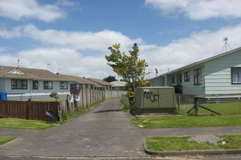 Photo of property in 14 Hanford Place, Clendon Park, Auckland, 2103