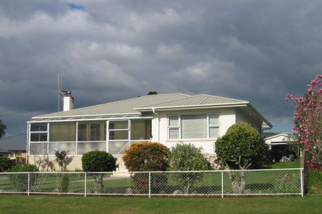 Photo of property in 32 Pemberton Crescent, Greerton, Tauranga, 3112