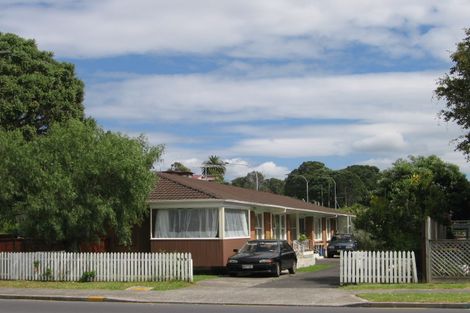 Photo of property in 1/760 Beach Road, Browns Bay, Auckland, 0630